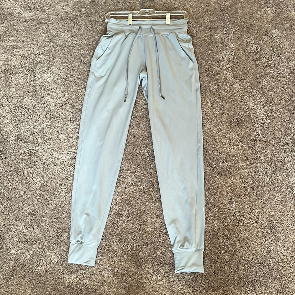 Zyia Active Light Grey Joggers Size M